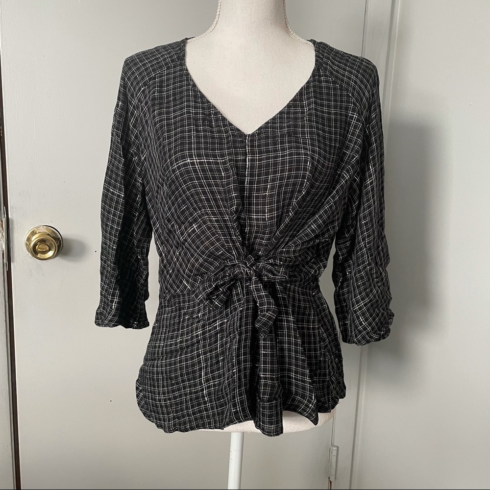 Jennifer Lopez Black and White Top